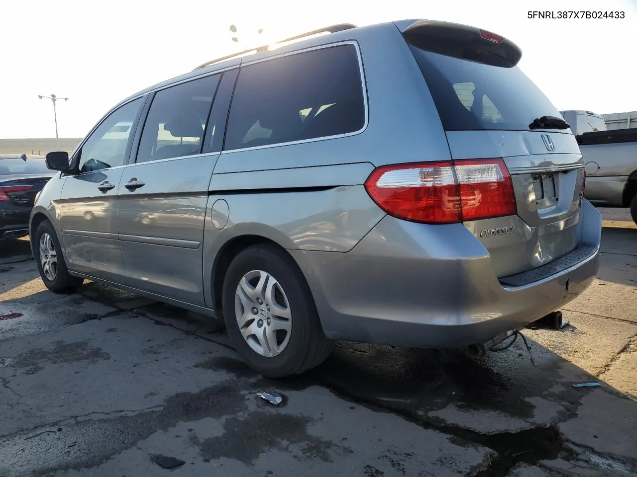 2007 Honda Odyssey Exl VIN: 5FNRL387X7B024433 Lot: 74102314