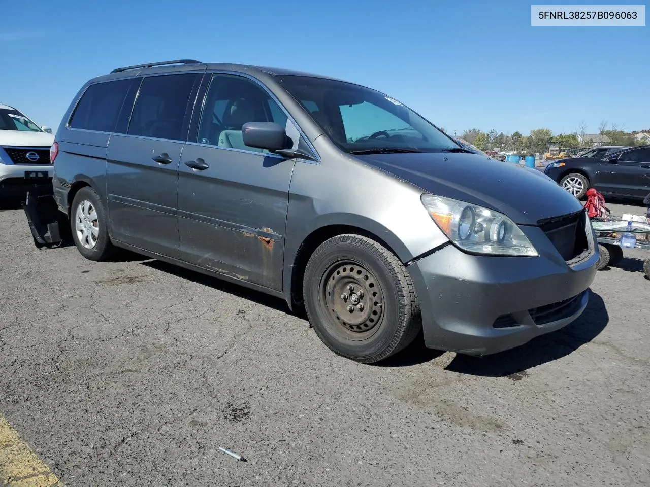 2007 Honda Odyssey Lx VIN: 5FNRL38257B096063 Lot: 74967694