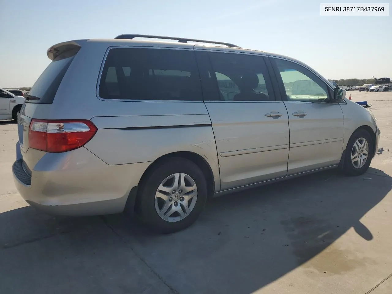 2007 Honda Odyssey Exl VIN: 5FNRL38717B437969 Lot: 76094284