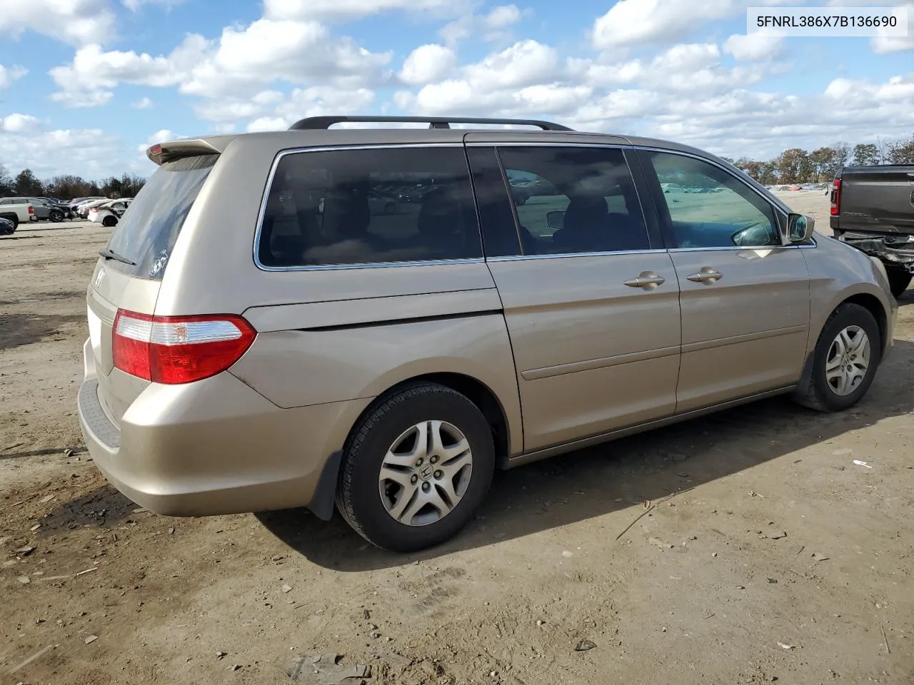 2007 Honda Odyssey Exl VIN: 5FNRL386X7B136690 Lot: 79376004