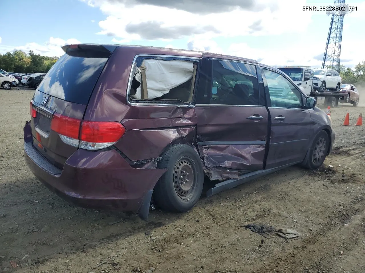 2008 Honda Odyssey Lx VIN: 5FNRL38228B021791 Lot: 71795364