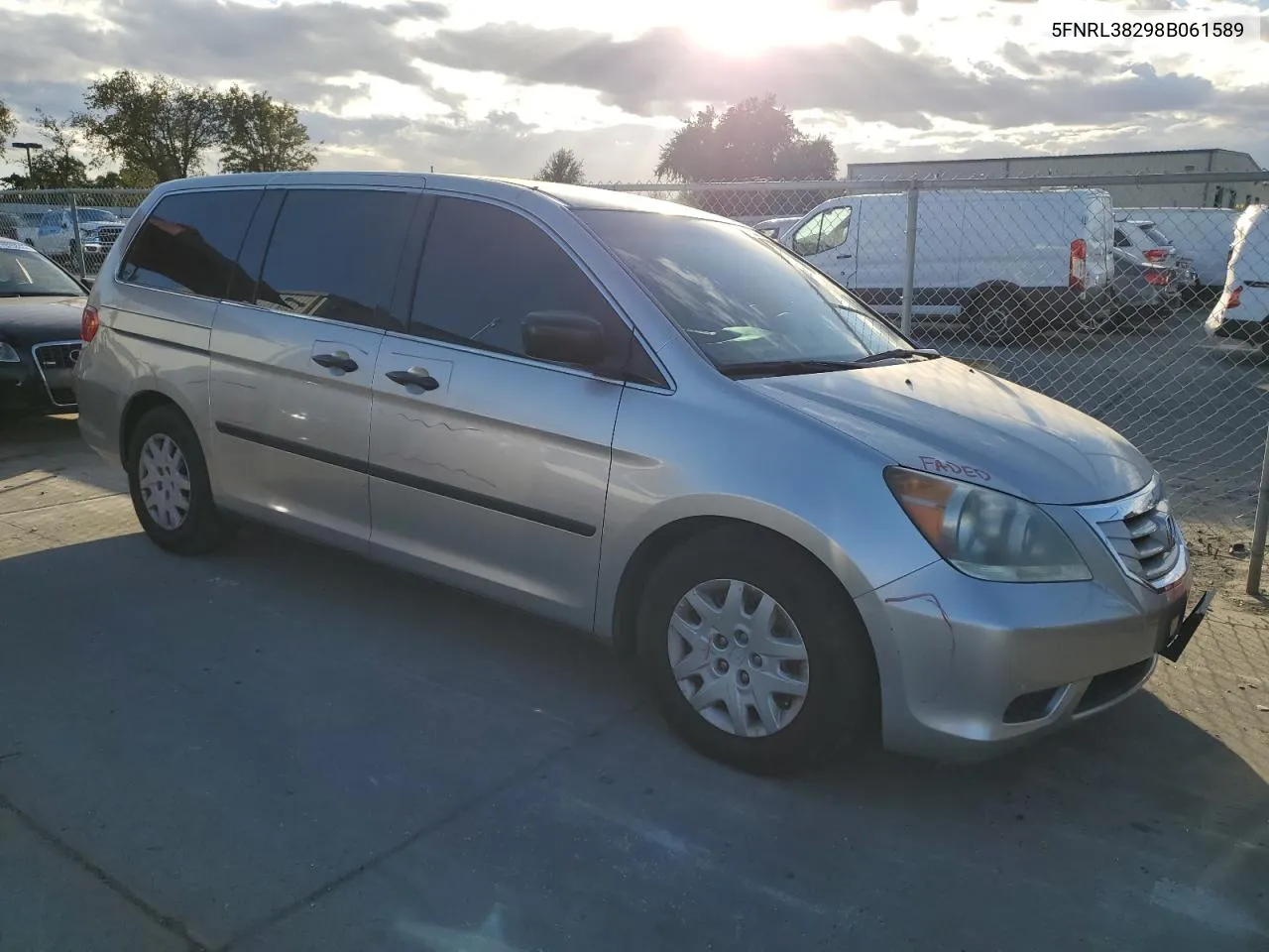 2008 Honda Odyssey Lx VIN: 5FNRL38298B061589 Lot: 77633874