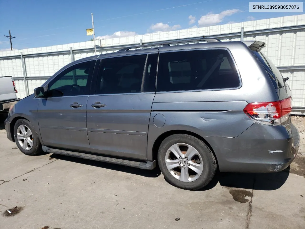 2009 Honda Odyssey Touring VIN: 5FNRL38959B057876 Lot: 53082504