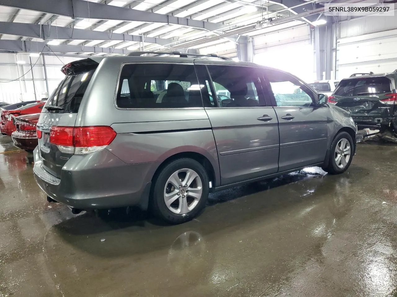 2009 Honda Odyssey Touring VIN: 5FNRL389X9B059297 Lot: 67185984