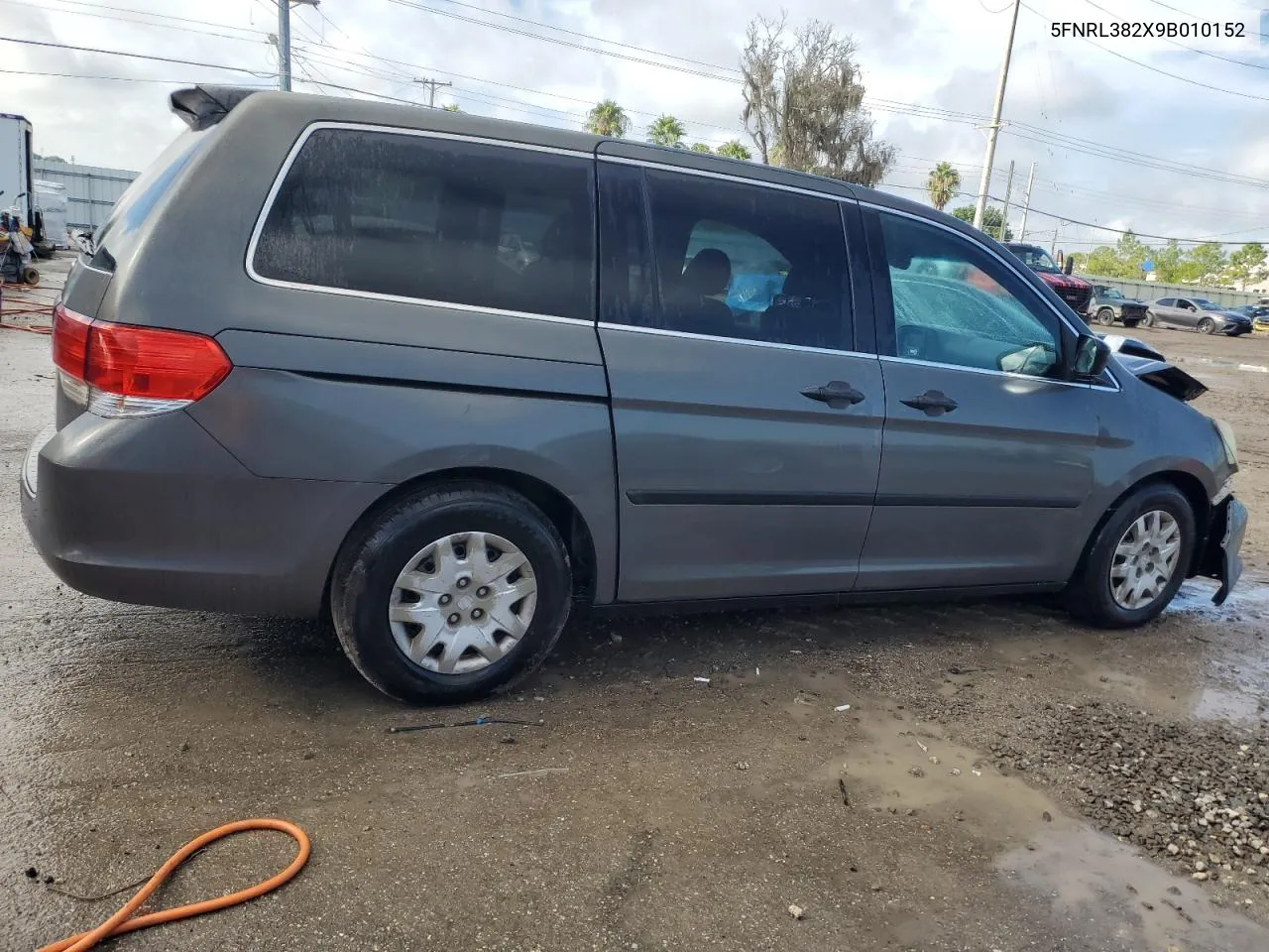 2009 Honda Odyssey Lx VIN: 5FNRL382X9B010152 Lot: 72197004