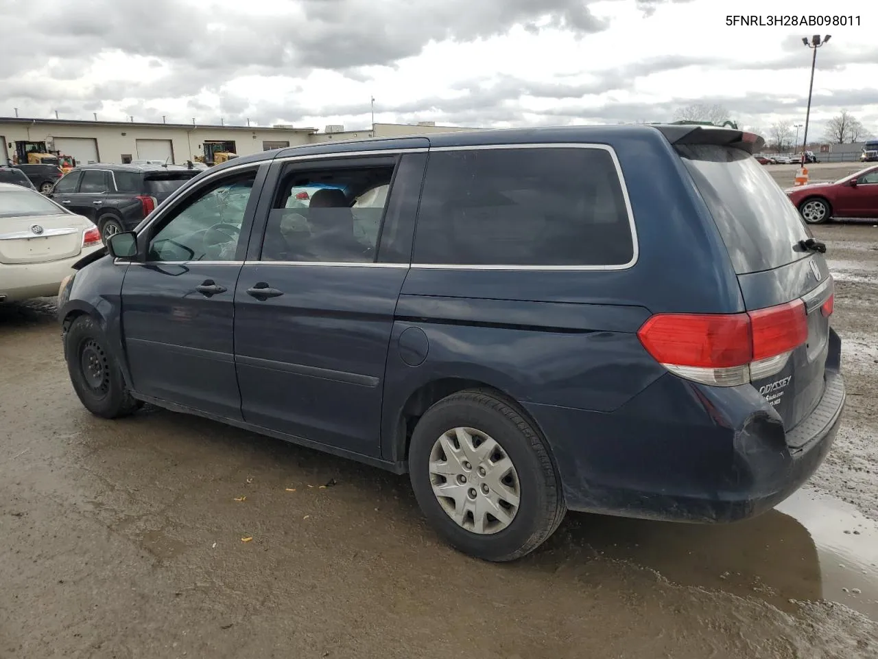 5FNRL3H28AB098011 2010 Honda Odyssey Lx