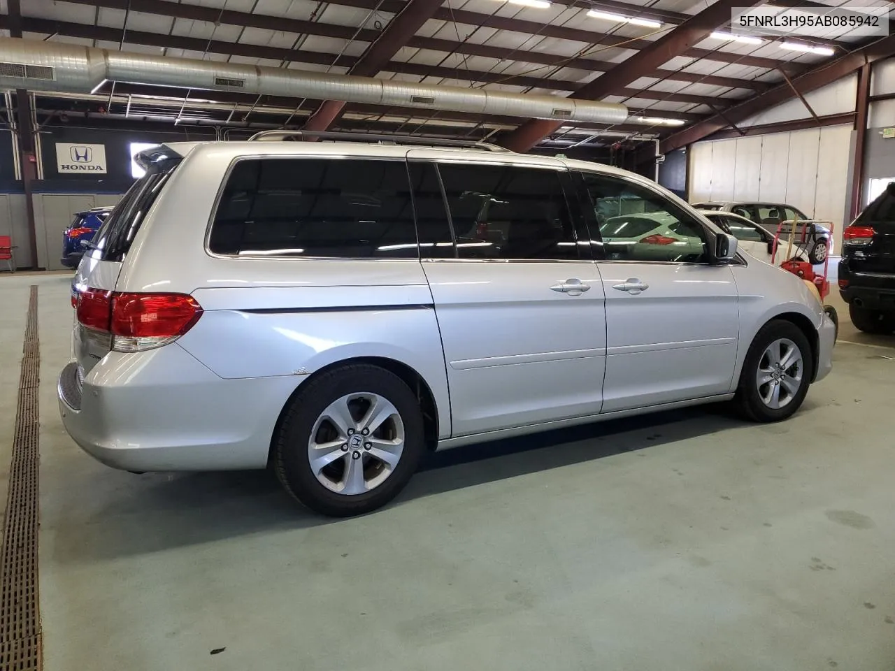 2010 Honda Odyssey Touring VIN: 5FNRL3H95AB085942 Lot: 70746174