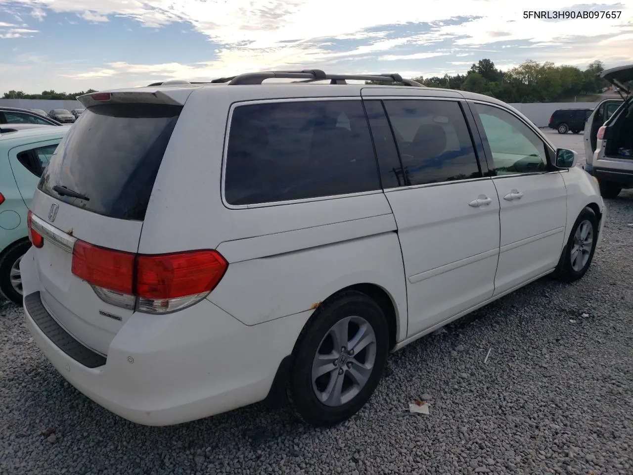 2010 Honda Odyssey Touring VIN: 5FNRL3H90AB097657 Lot: 71253914