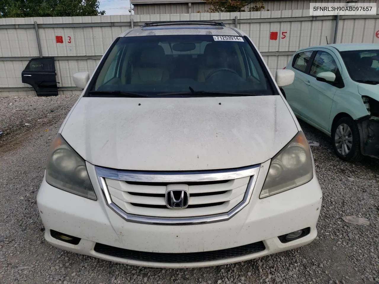 2010 Honda Odyssey Touring VIN: 5FNRL3H90AB097657 Lot: 71253914