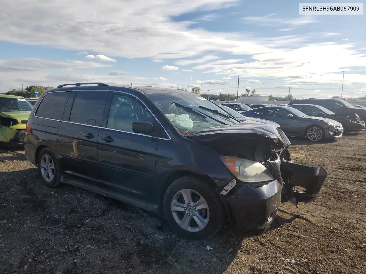 2010 Honda Odyssey Touring VIN: 5FNRL3H95AB067909 Lot: 72367094