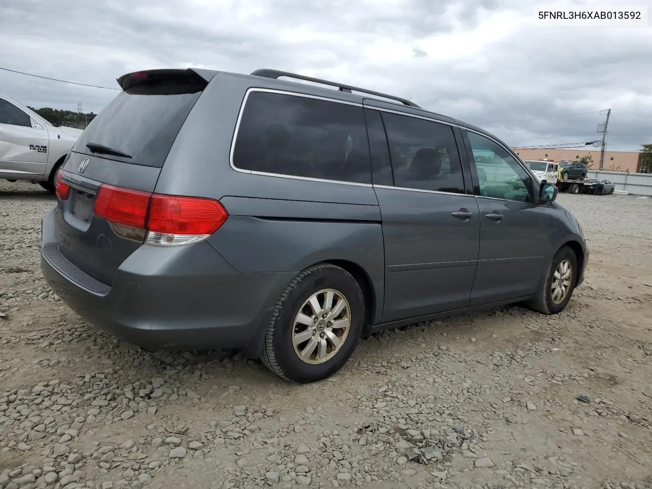 5FNRL3H6XAB013592 2010 Honda Odyssey Exl