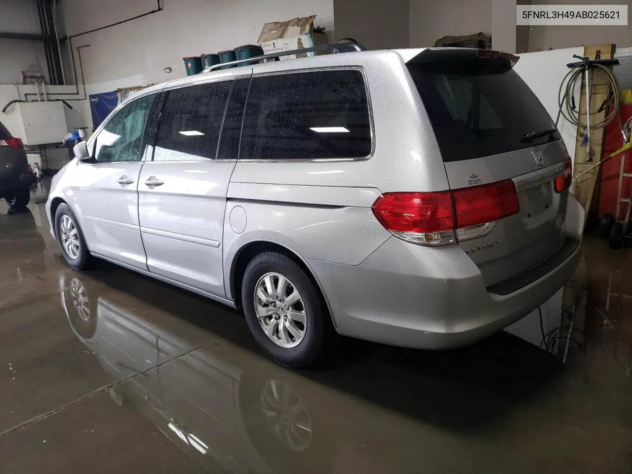 2010 Honda Odyssey Ex VIN: 5FNRL3H49AB025621 Lot: 79301934