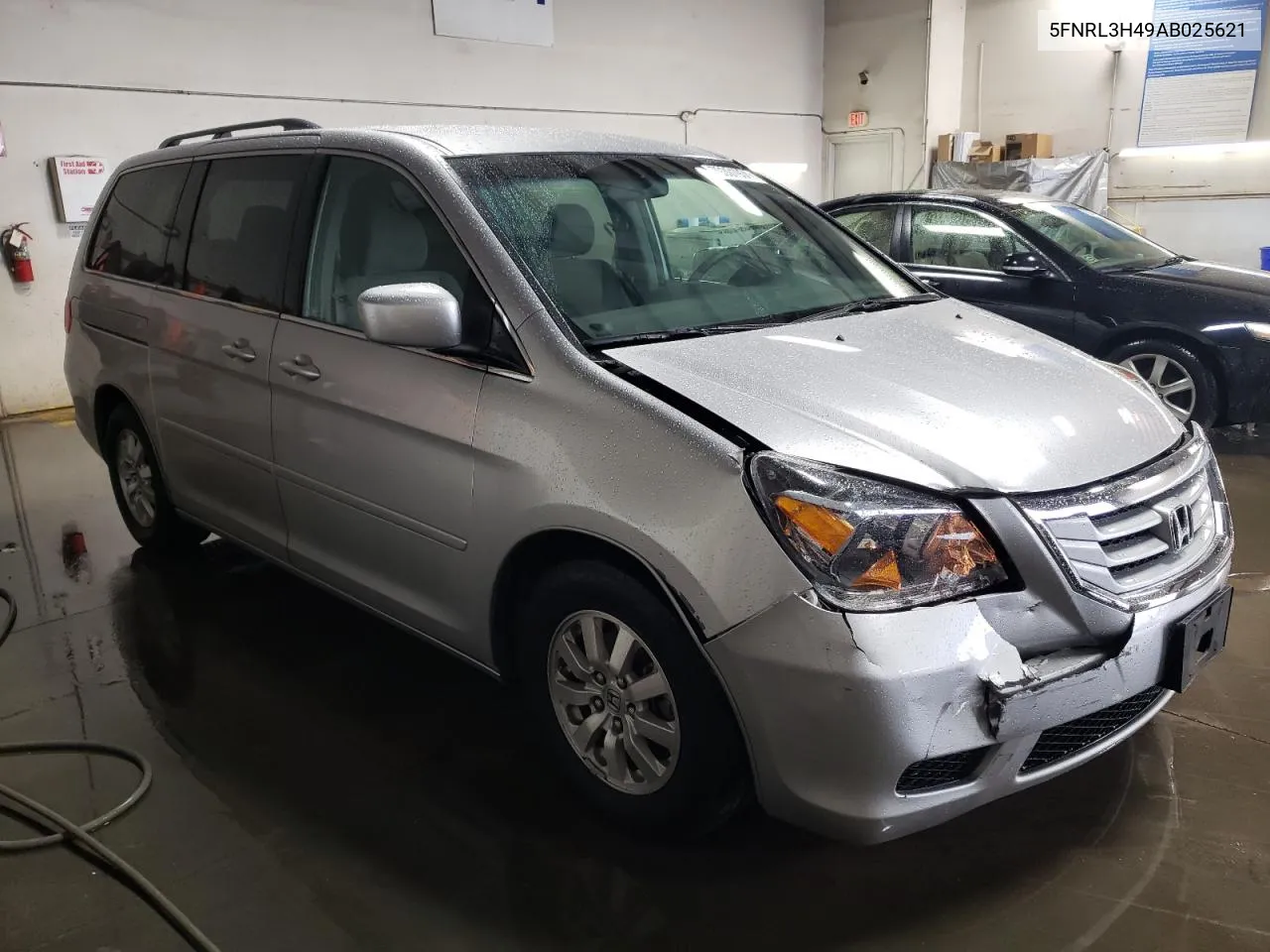 2010 Honda Odyssey Ex VIN: 5FNRL3H49AB025621 Lot: 79301934