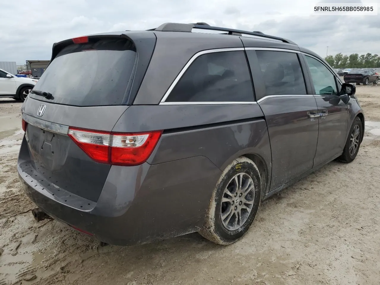 5FNRL5H65BB058985 2011 Honda Odyssey Exl