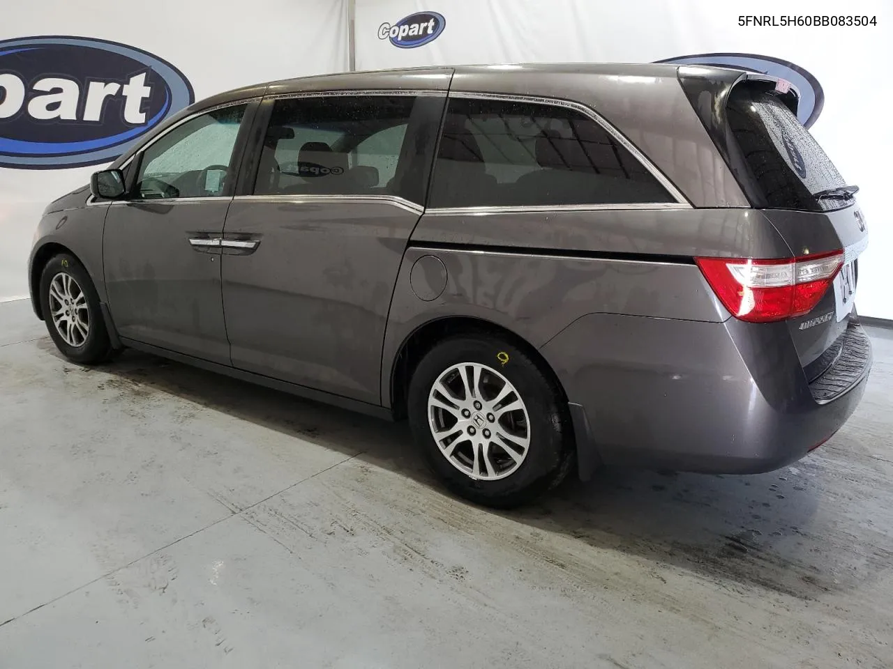 5FNRL5H60BB083504 2011 Honda Odyssey Exl