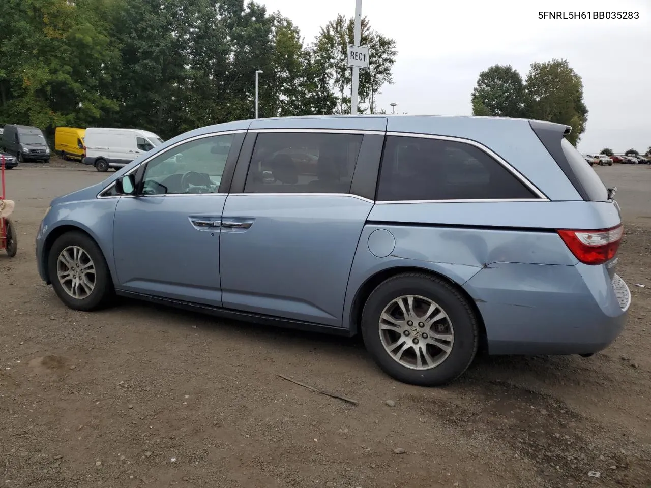 5FNRL5H61BB035283 2011 Honda Odyssey Exl