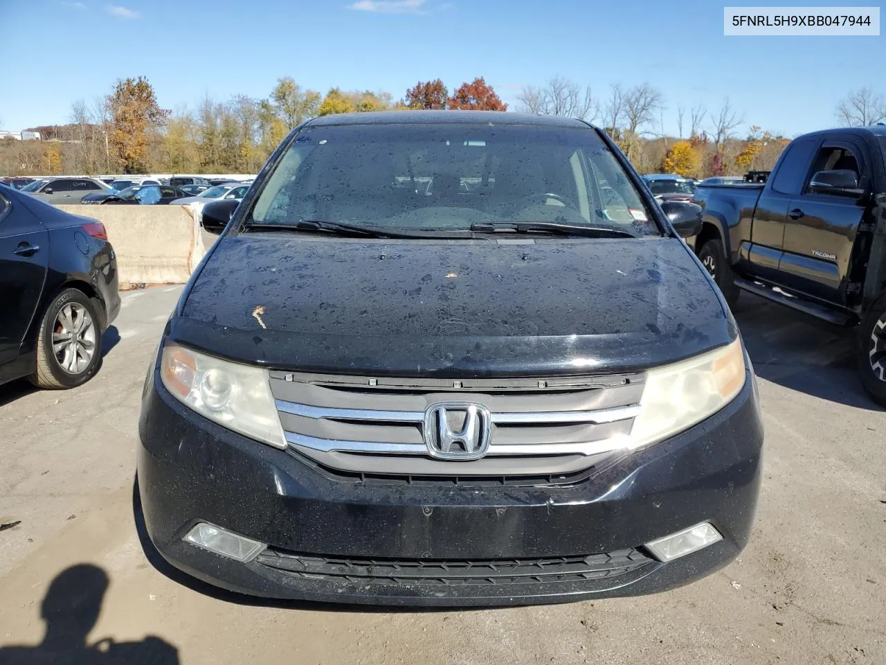 2011 Honda Odyssey Touring VIN: 5FNRL5H9XBB047944 Lot: 77302514