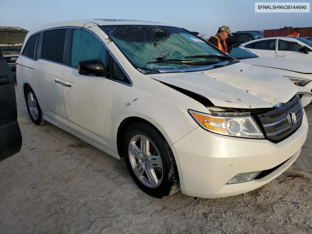 5FNRL5H96CB144690 2012 Honda Odyssey Touring