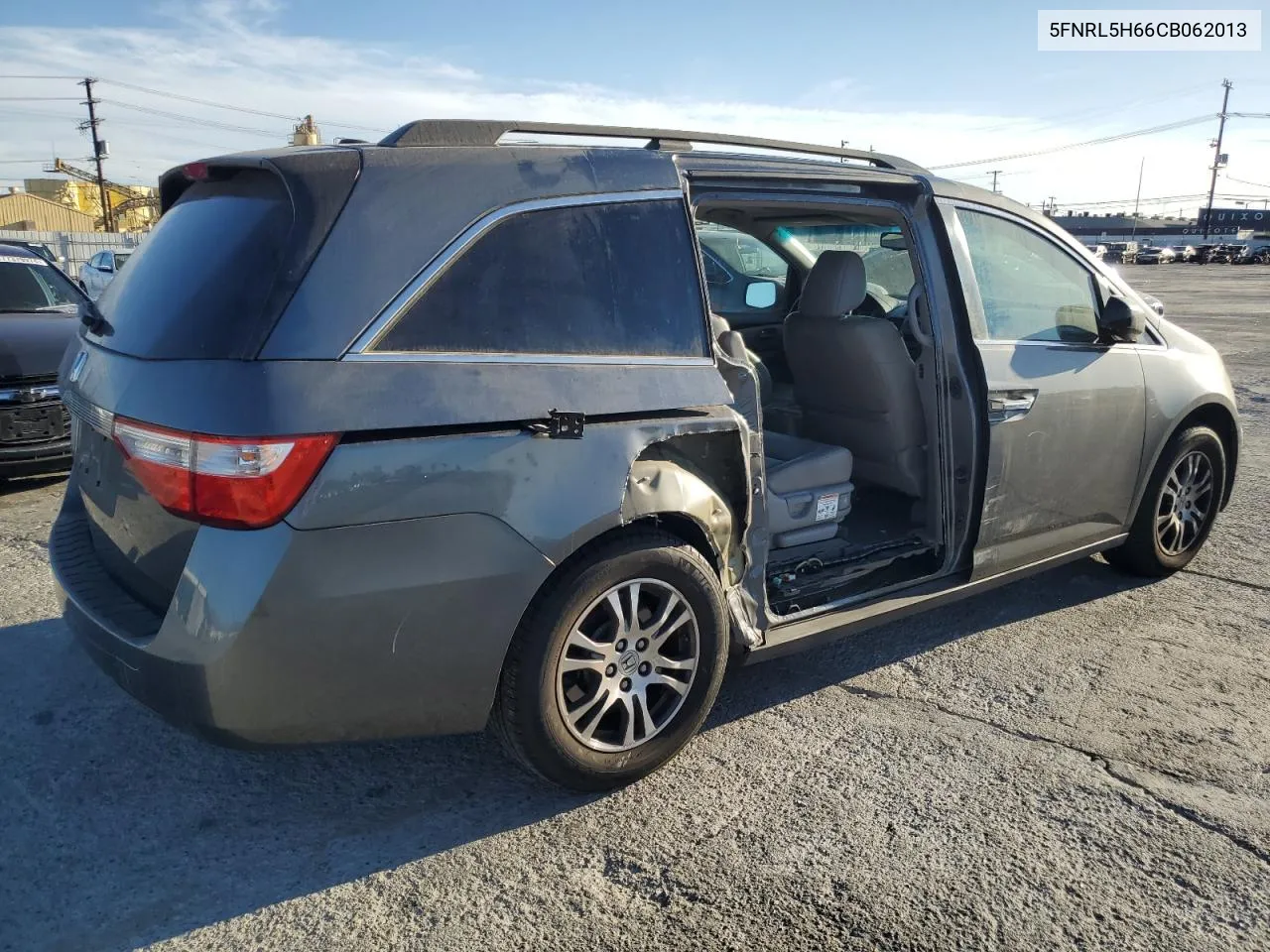 5FNRL5H66CB062013 2012 Honda Odyssey Exl