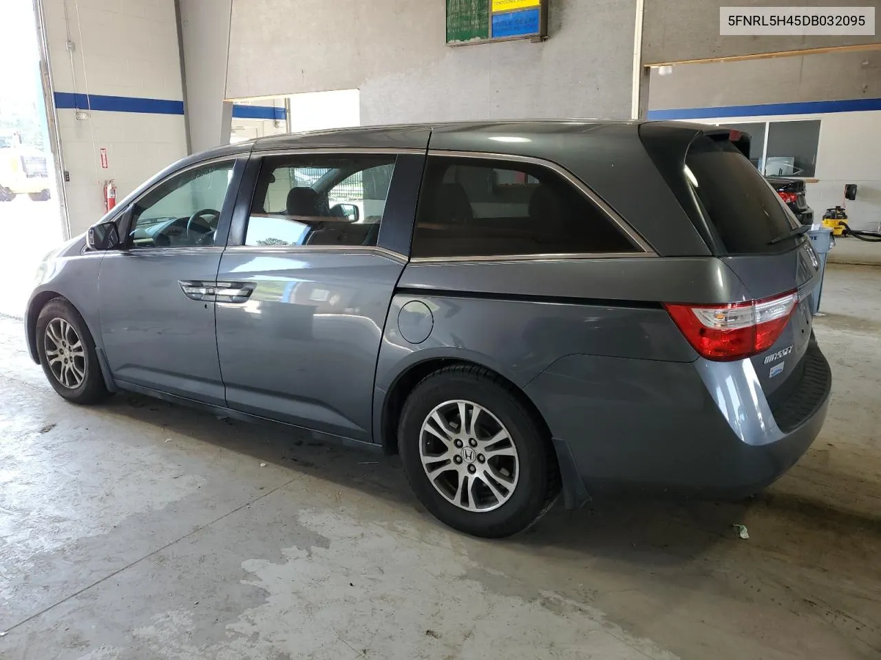 5FNRL5H45DB032095 2013 Honda Odyssey Ex