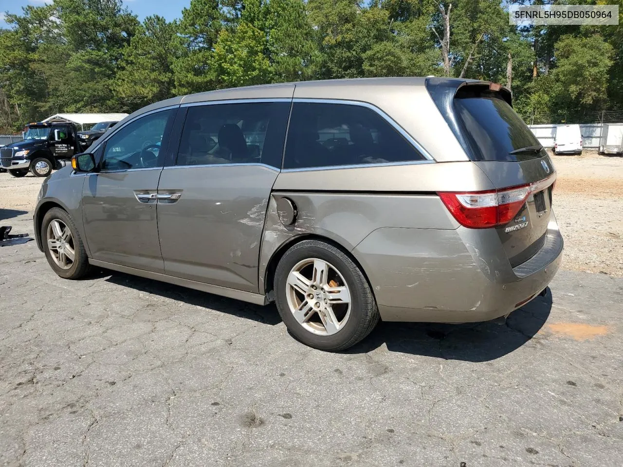 2013 Honda Odyssey Touring VIN: 5FNRL5H95DB050964 Lot: 72019764