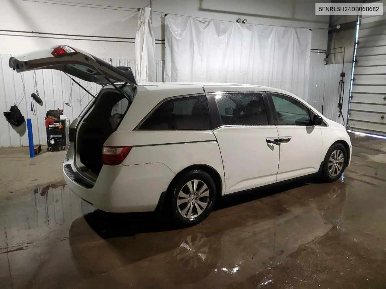 2013 Honda Odyssey Lx VIN: 5FNRL5H24DB068682 Lot: 77552454