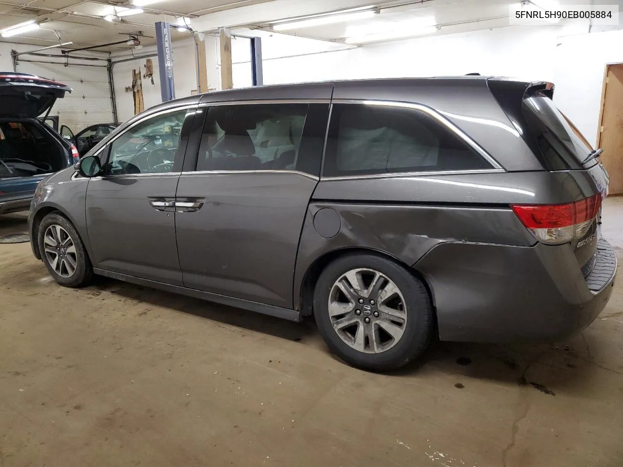 2014 Honda Odyssey Touring VIN: 5FNRL5H90EB005884 Lot: 79234934