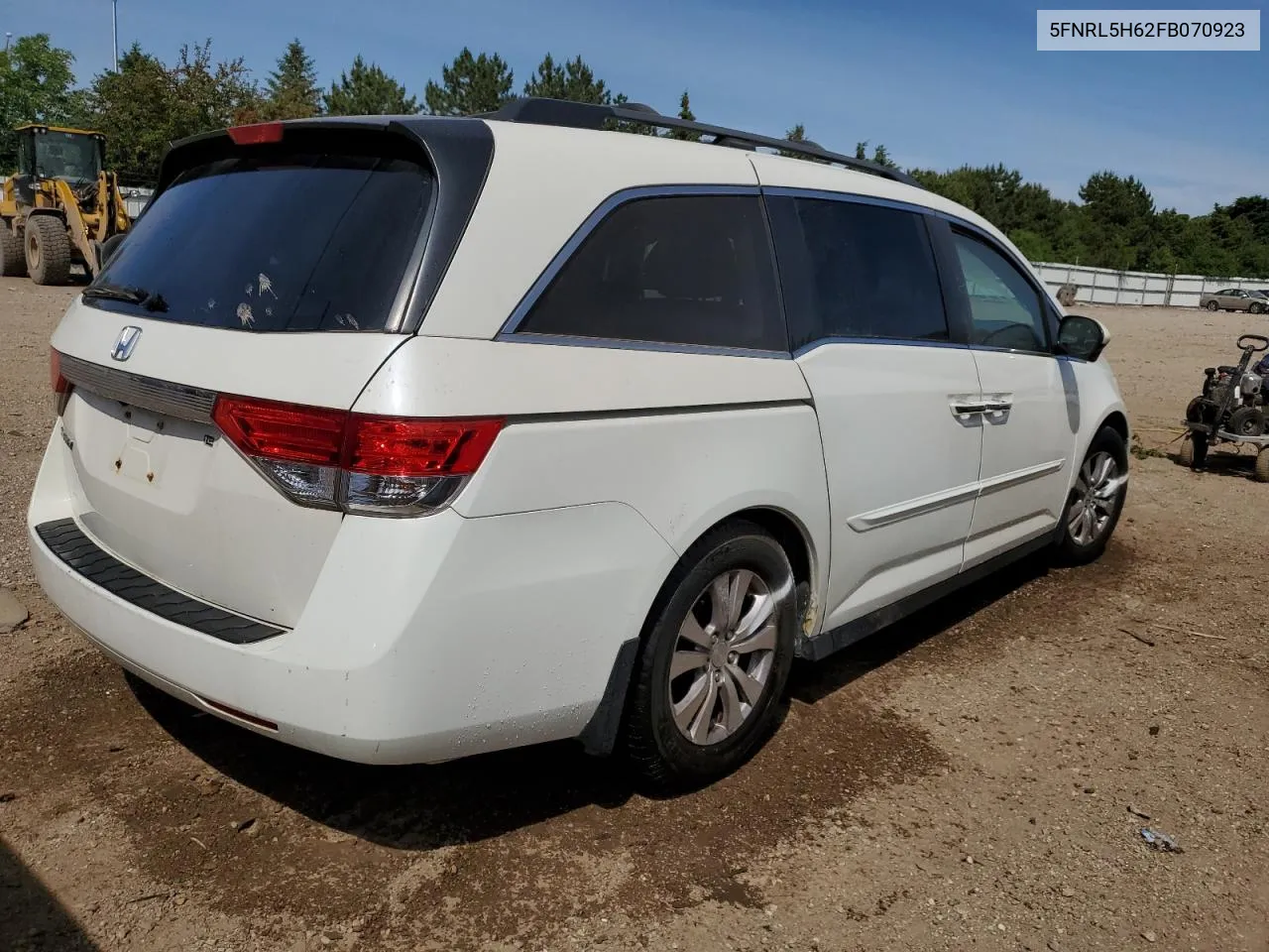 2015 Honda Odyssey Exl VIN: 5FNRL5H62FB070923 Lot: 57049584