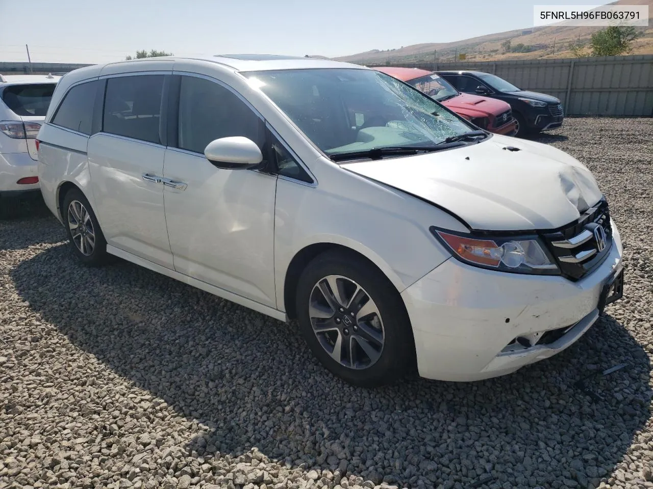 2015 Honda Odyssey Touring VIN: 5FNRL5H96FB063791 Lot: 70149454