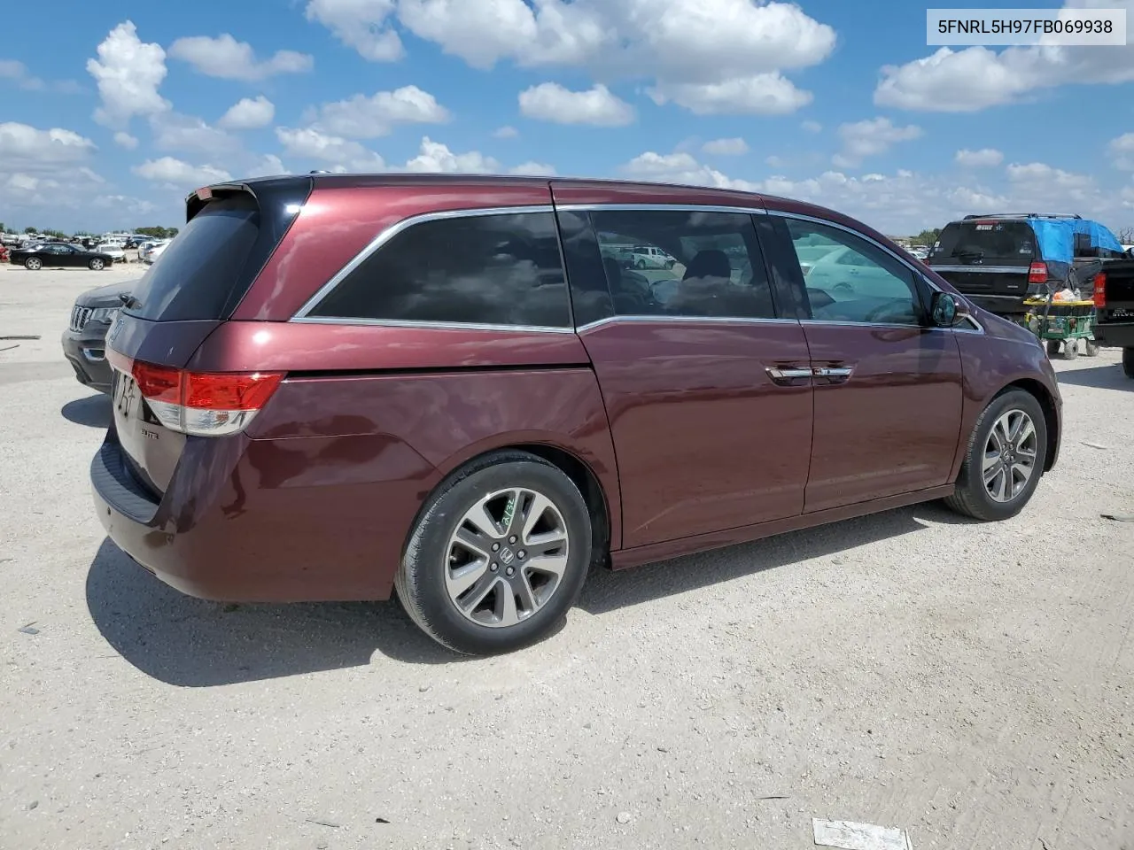 2015 Honda Odyssey Touring VIN: 5FNRL5H97FB069938 Lot: 72328114