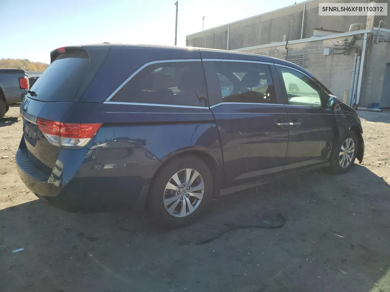 5FNRL5H6XFB110312 2015 Honda Odyssey Exl