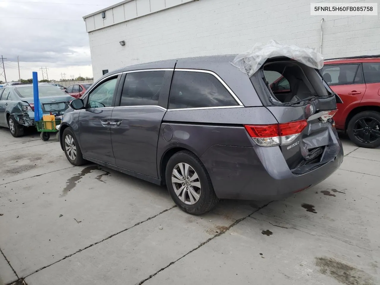 5FNRL5H60FB085758 2015 Honda Odyssey Exl