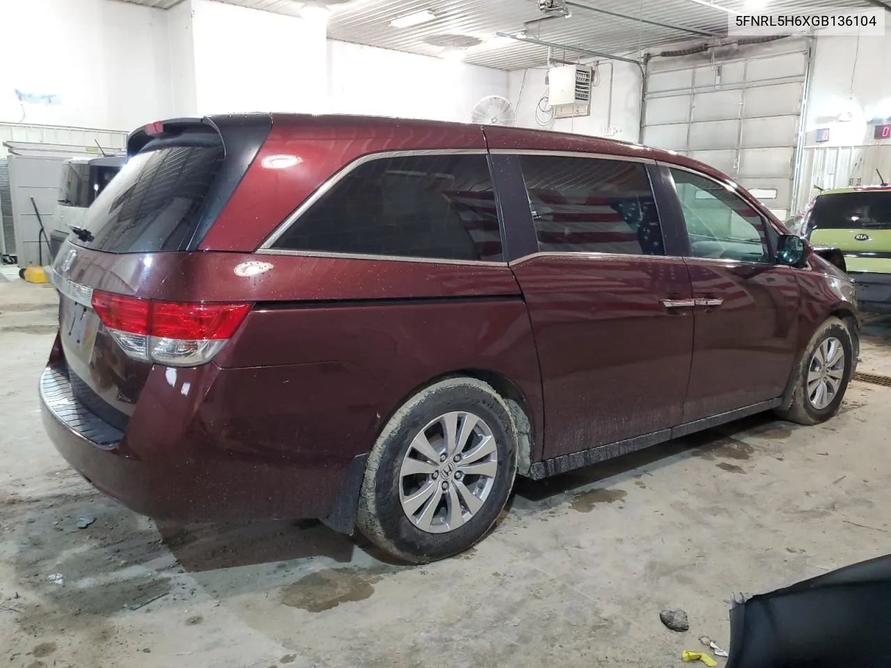 5FNRL5H6XGB136104 2016 Honda Odyssey Exl