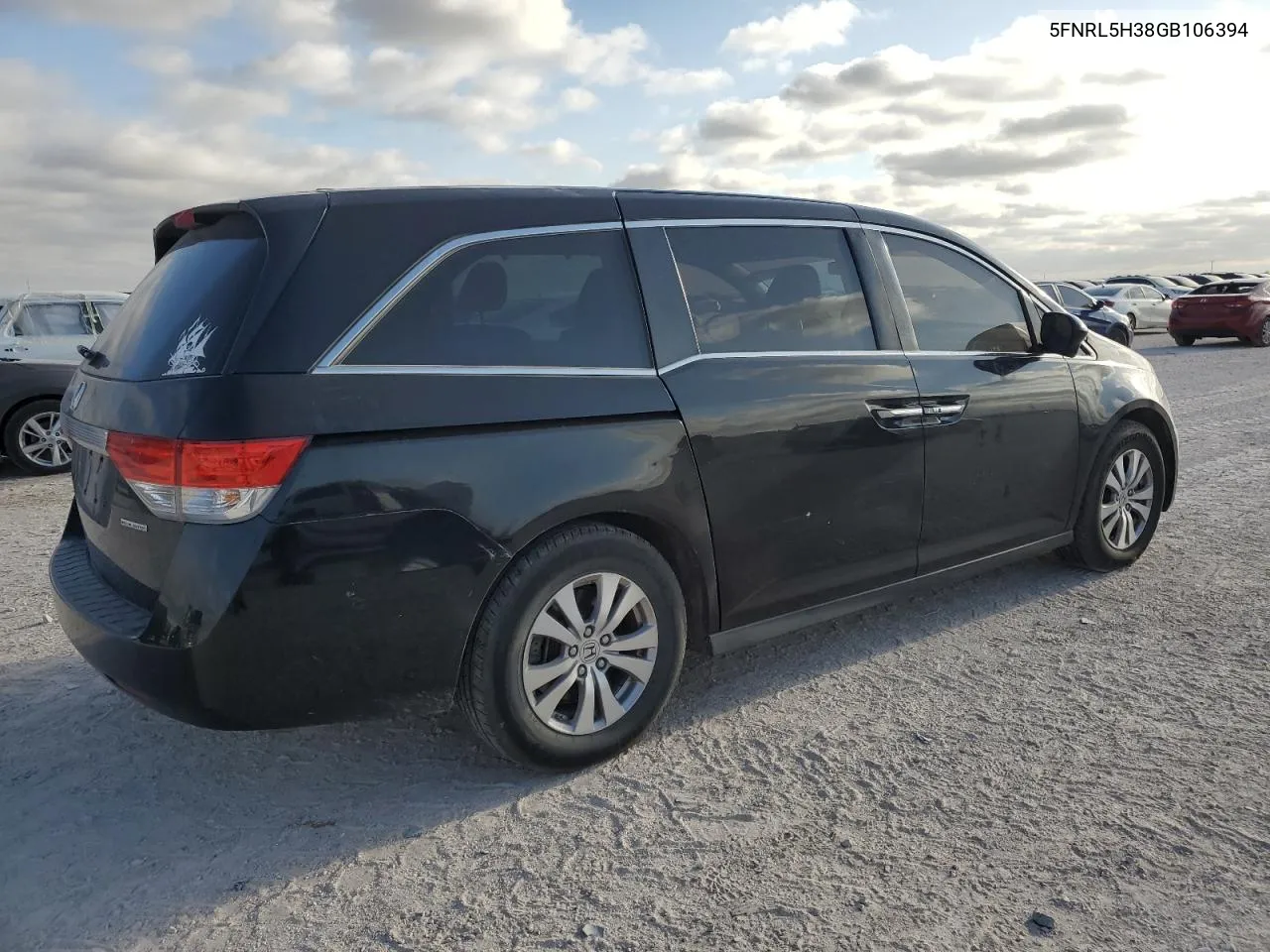 5FNRL5H38GB106394 2016 Honda Odyssey Se