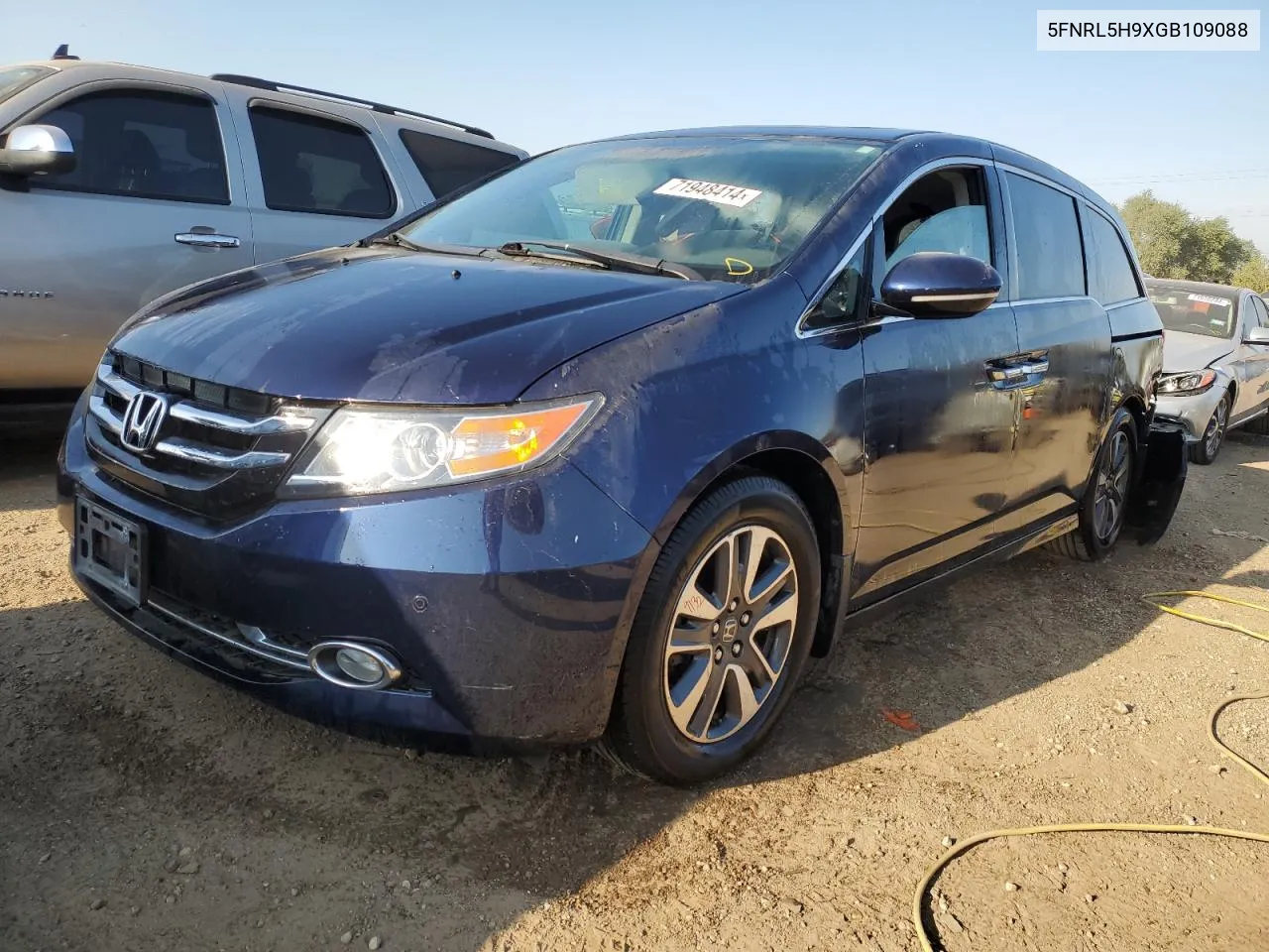 5FNRL5H9XGB109088 2016 Honda Odyssey Touring