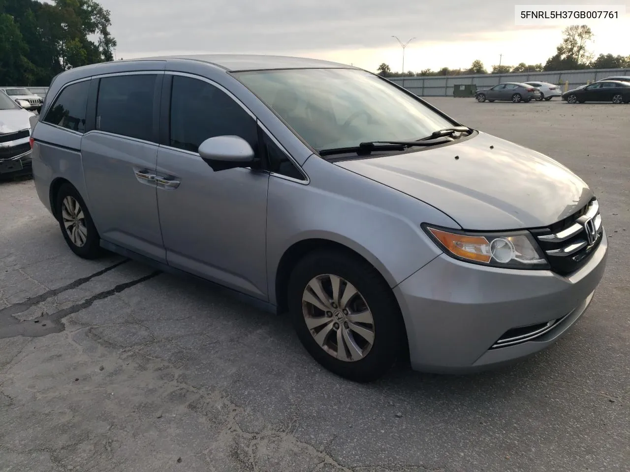 5FNRL5H37GB007761 2016 Honda Odyssey Se