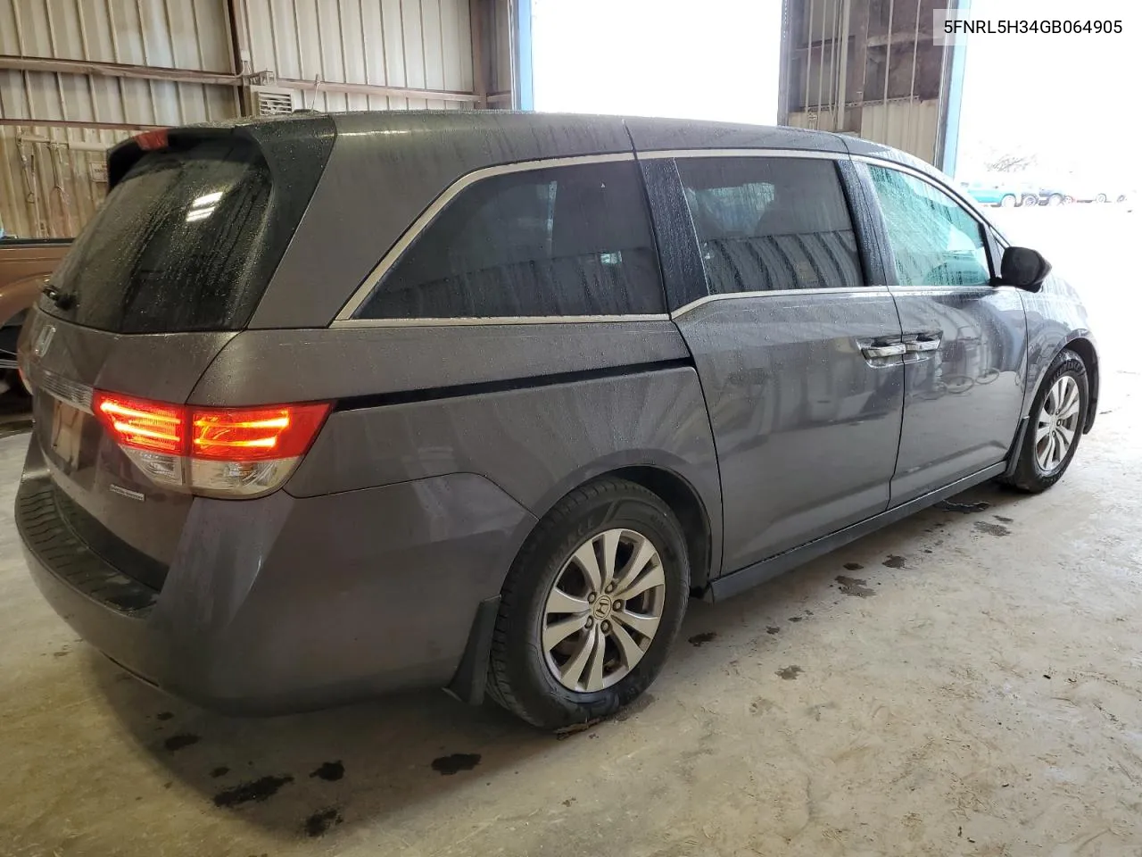 5FNRL5H34GB064905 2016 Honda Odyssey Se