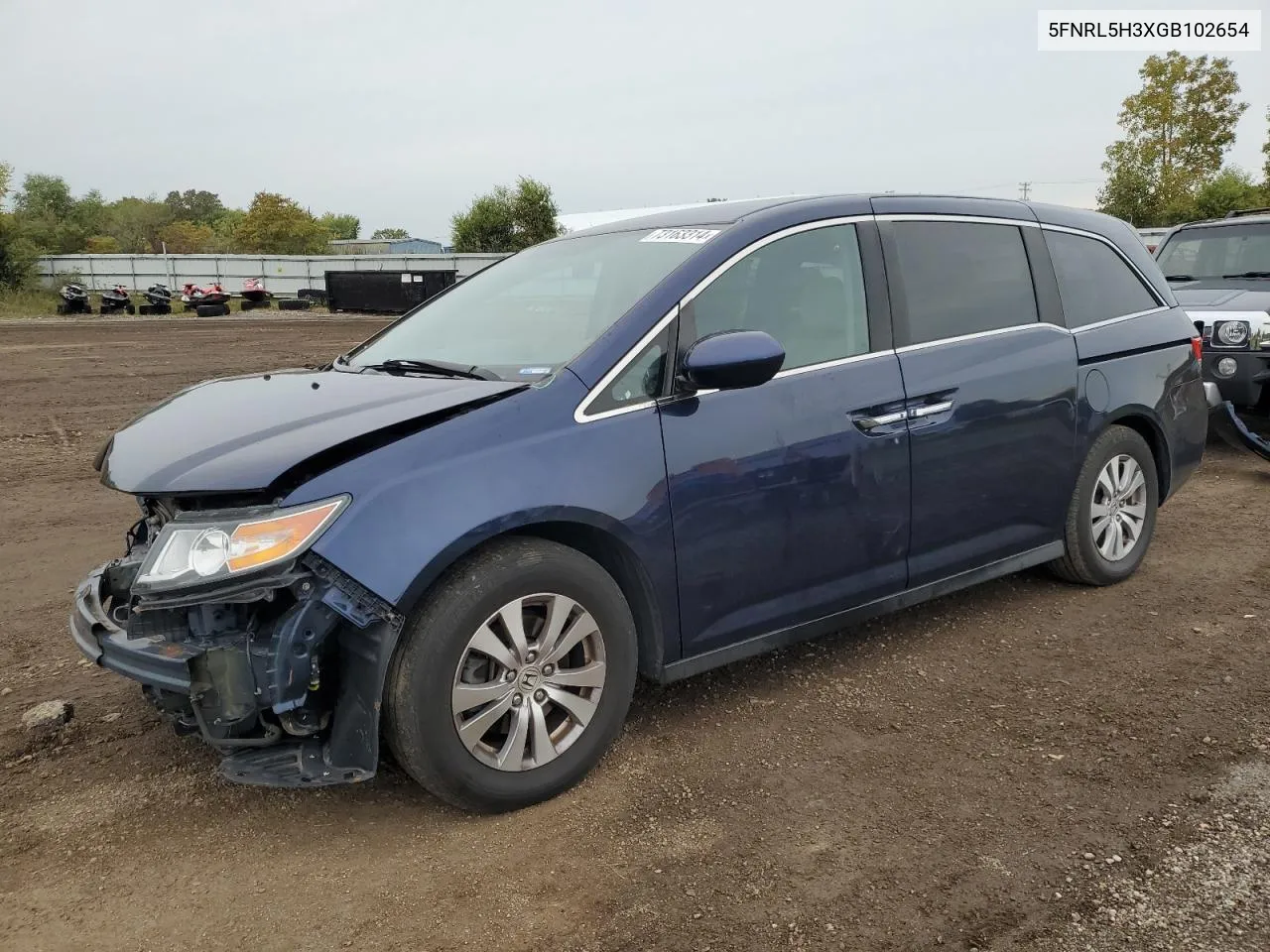 5FNRL5H3XGB102654 2016 Honda Odyssey Se