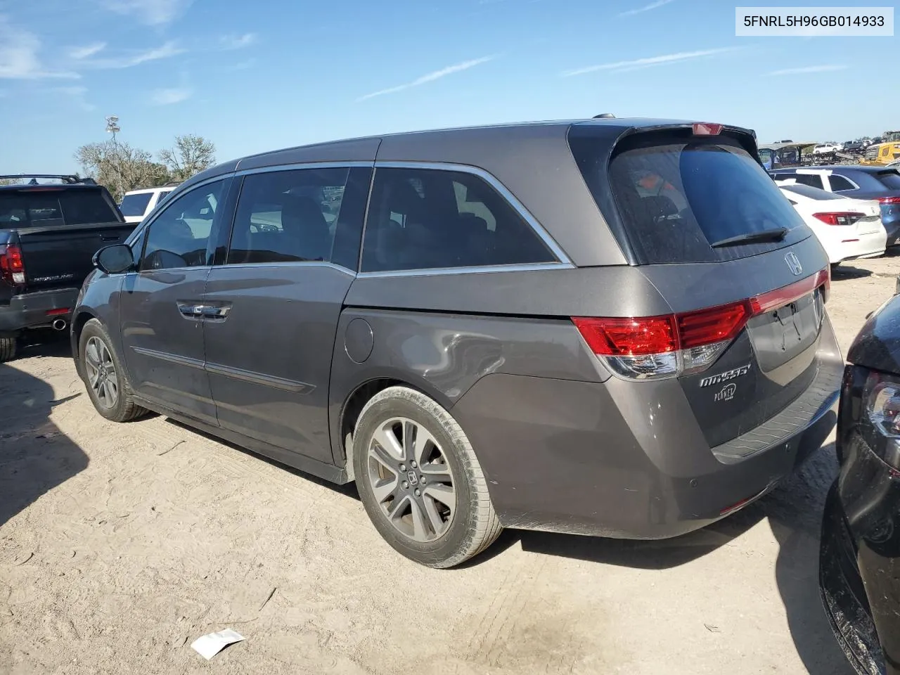 2016 Honda Odyssey Touring VIN: 5FNRL5H96GB014933 Lot: 77955814