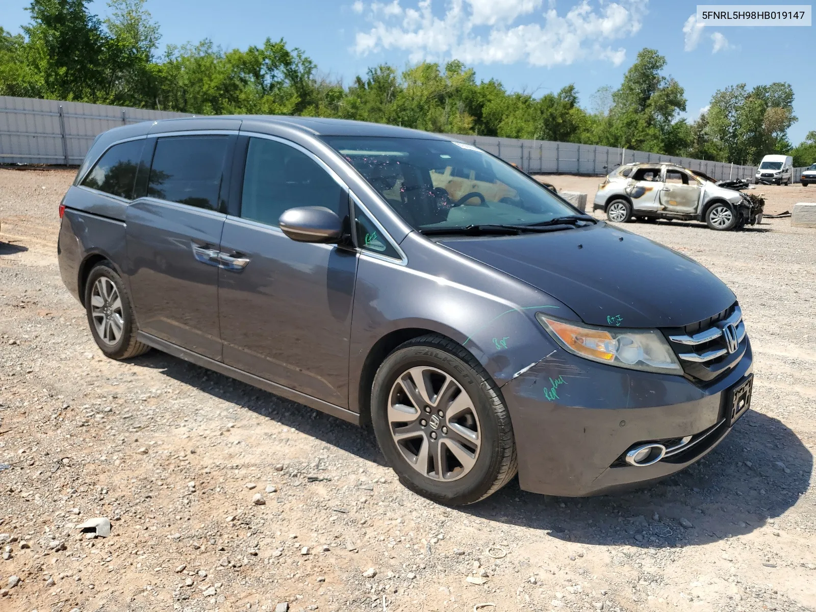 2017 Honda Odyssey Touring VIN: 5FNRL5H98HB019147 Lot: 67596904