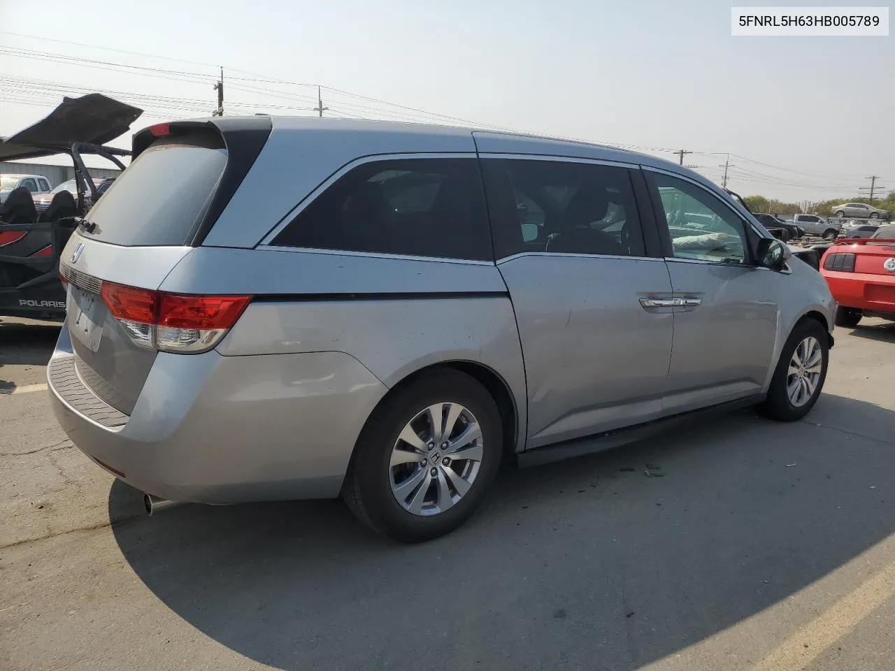 5FNRL5H63HB005789 2017 Honda Odyssey Exl