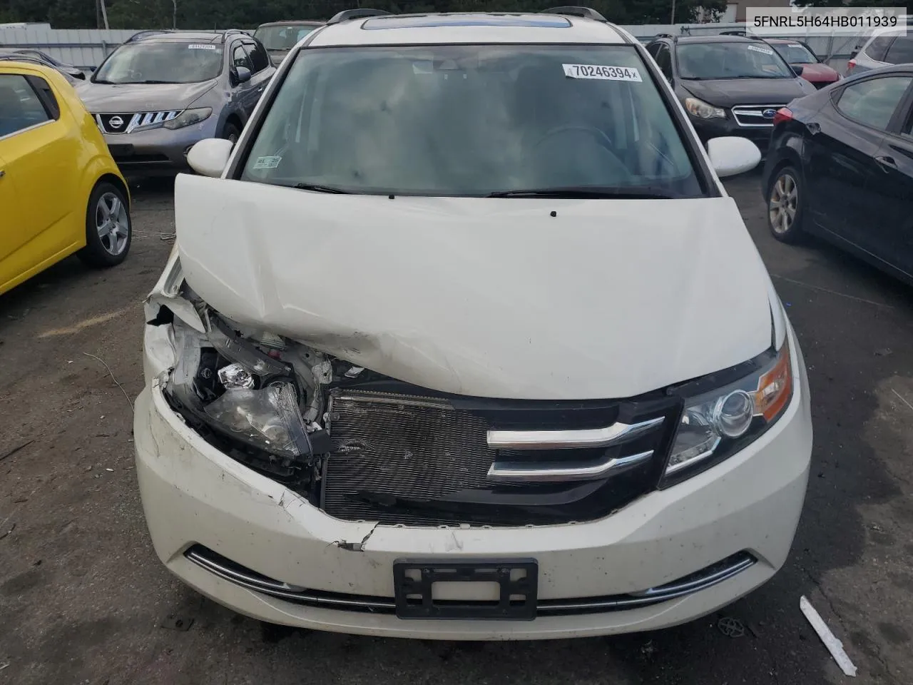 5FNRL5H64HB011939 2017 Honda Odyssey Exl