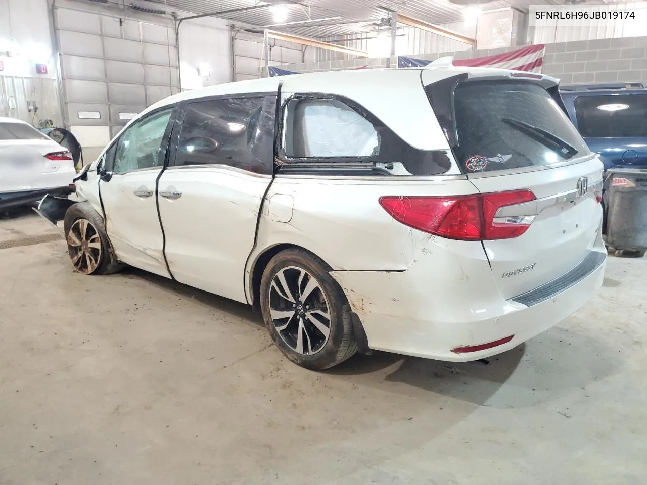 5FNRL6H96JB019174 2018 Honda Odyssey Elite