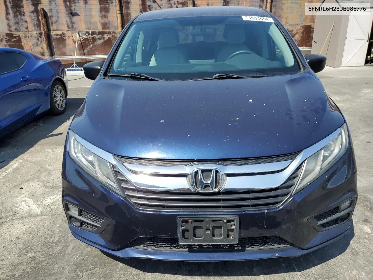 5FNRL6H28JB085776 2018 Honda Odyssey Lx