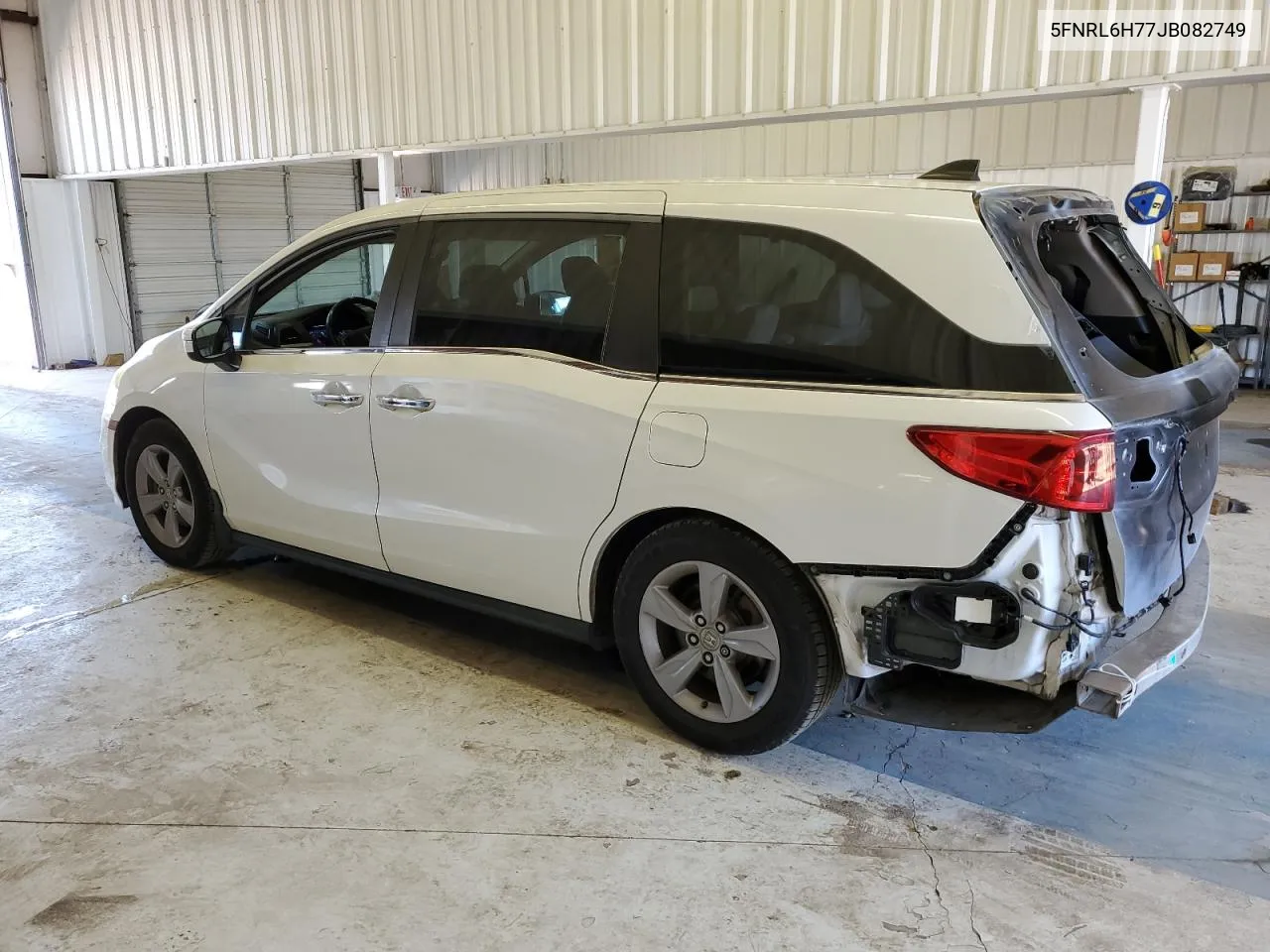 5FNRL6H77JB082749 2018 Honda Odyssey Exl