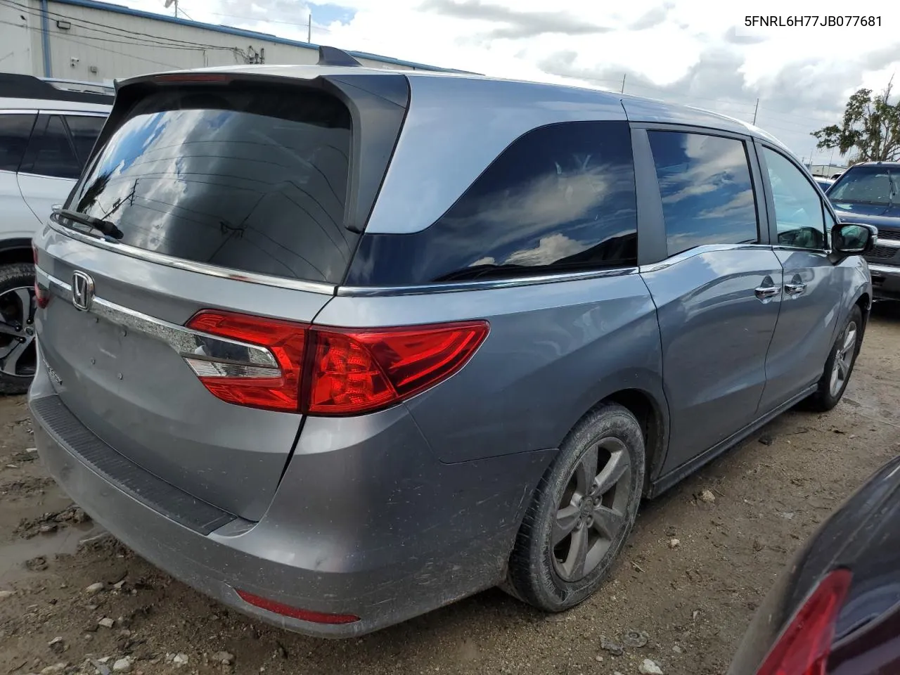 5FNRL6H77JB077681 2018 Honda Odyssey Exl