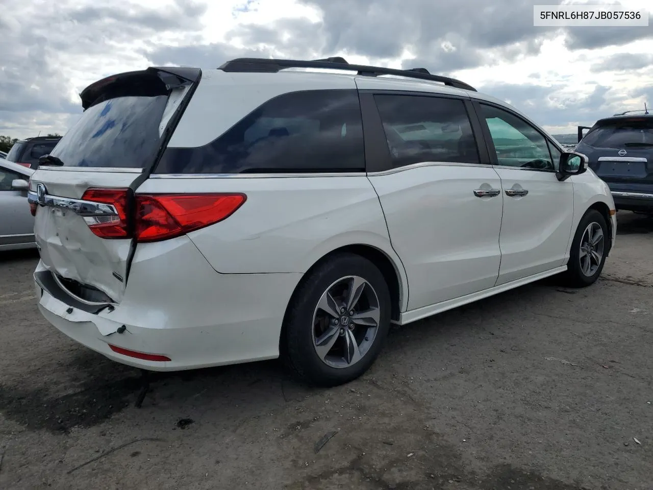 2018 Honda Odyssey Touring VIN: 5FNRL6H87JB057536 Lot: 74256044