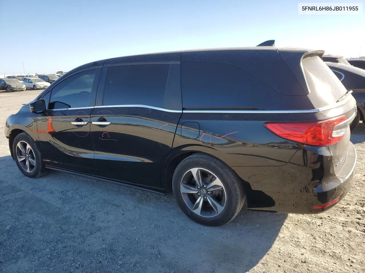 2018 Honda Odyssey Touring VIN: 5FNRL6H86JB011955 Lot: 74775814