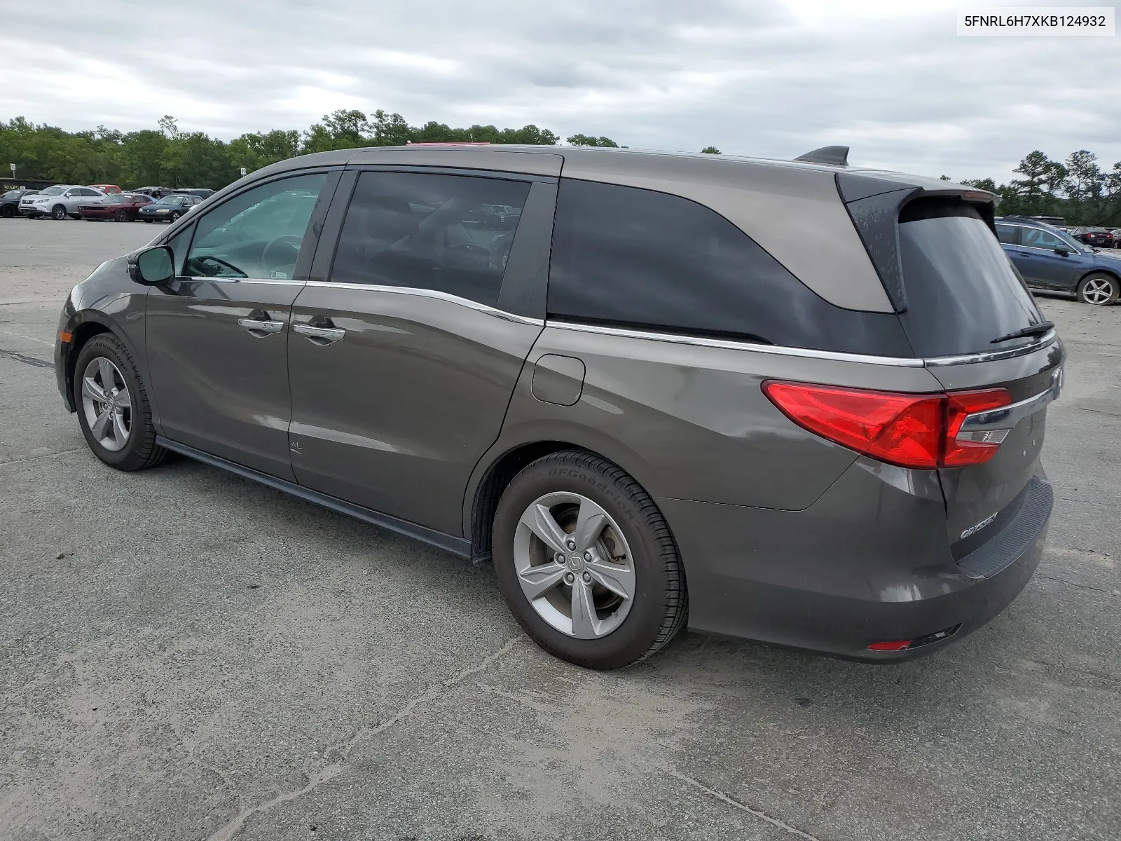 5FNRL6H7XKB124932 2019 Honda Odyssey Exl