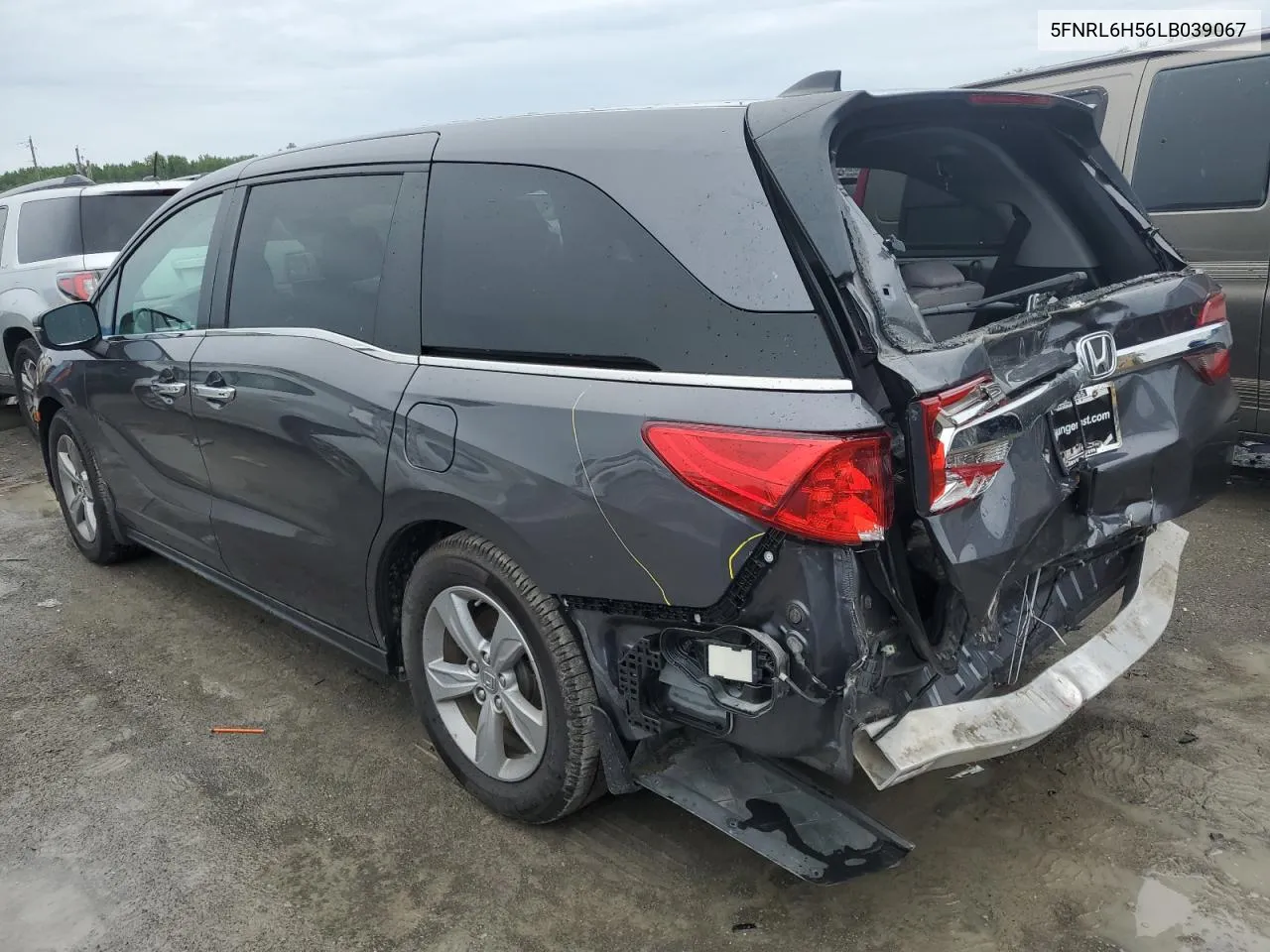 5FNRL6H56LB039067 2020 Honda Odyssey Ex